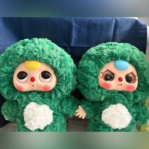 Two Confirmed 400% Baby Three Dolls (Dinos). Discontinued series!